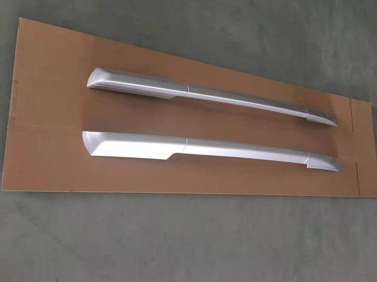 Cửa sổ gác mái xe có thể điều chỉnh cho các giải pháp hàng hóa tùy chỉnh và linh hoạt