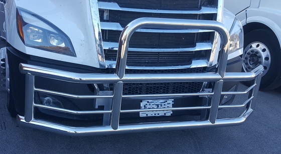 Cản trước xe tải kiểu mới của nhà máy Dongsui cho Freightliner Cascadia Volvo International Prostar Kenworth Peterbilt Mack Pinnacle