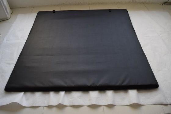 Kích thước OEM Khăn trải giường Tonneau 1 năm Bảo hành Đen cho D-MAX 2013 4 cửa