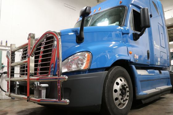 Nhà sản xuất OEM Bán buôn Bộ bảo vệ Hươu bằng thép không gỉ 304 cho International Prostar